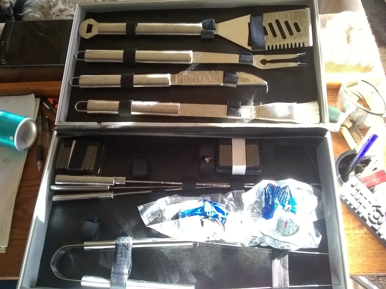 BBQ grilling set new condition