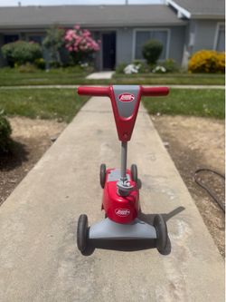 Radio flyer