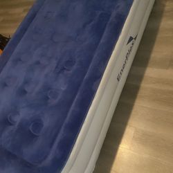 Self Inflating Air Mattress 