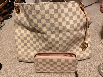 Louis Vuitton Authentic Shoulder Bag Plus Wallet 