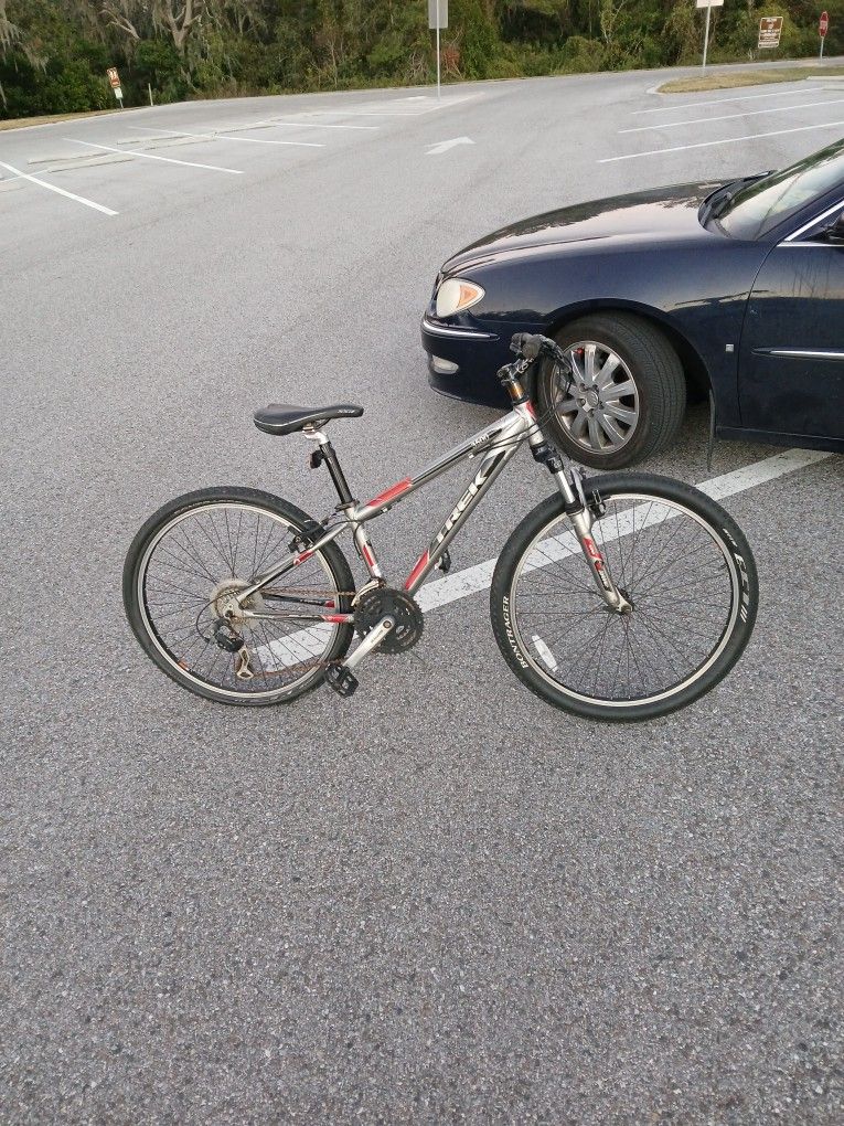 Trek 3500 26in Bike