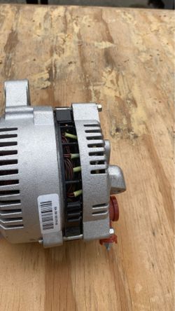 1999 ford e250 Alternator new