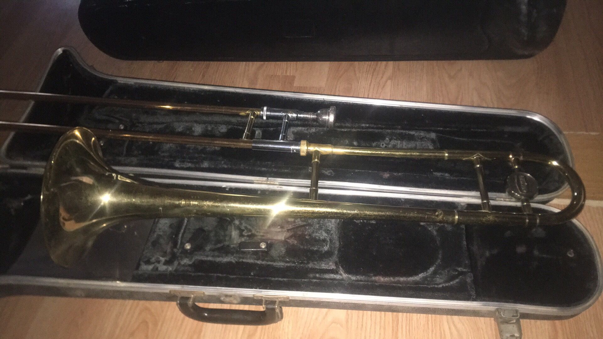 Trombone 170$ obo reedy to play!