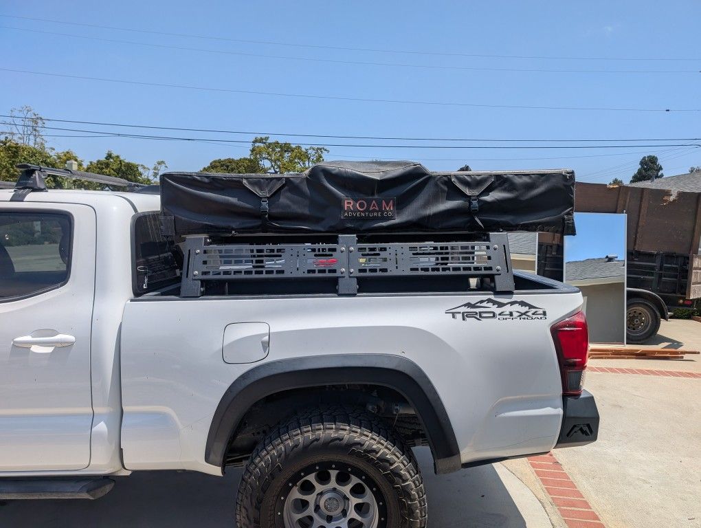 Roam XL tent and Cali Raised LED rack