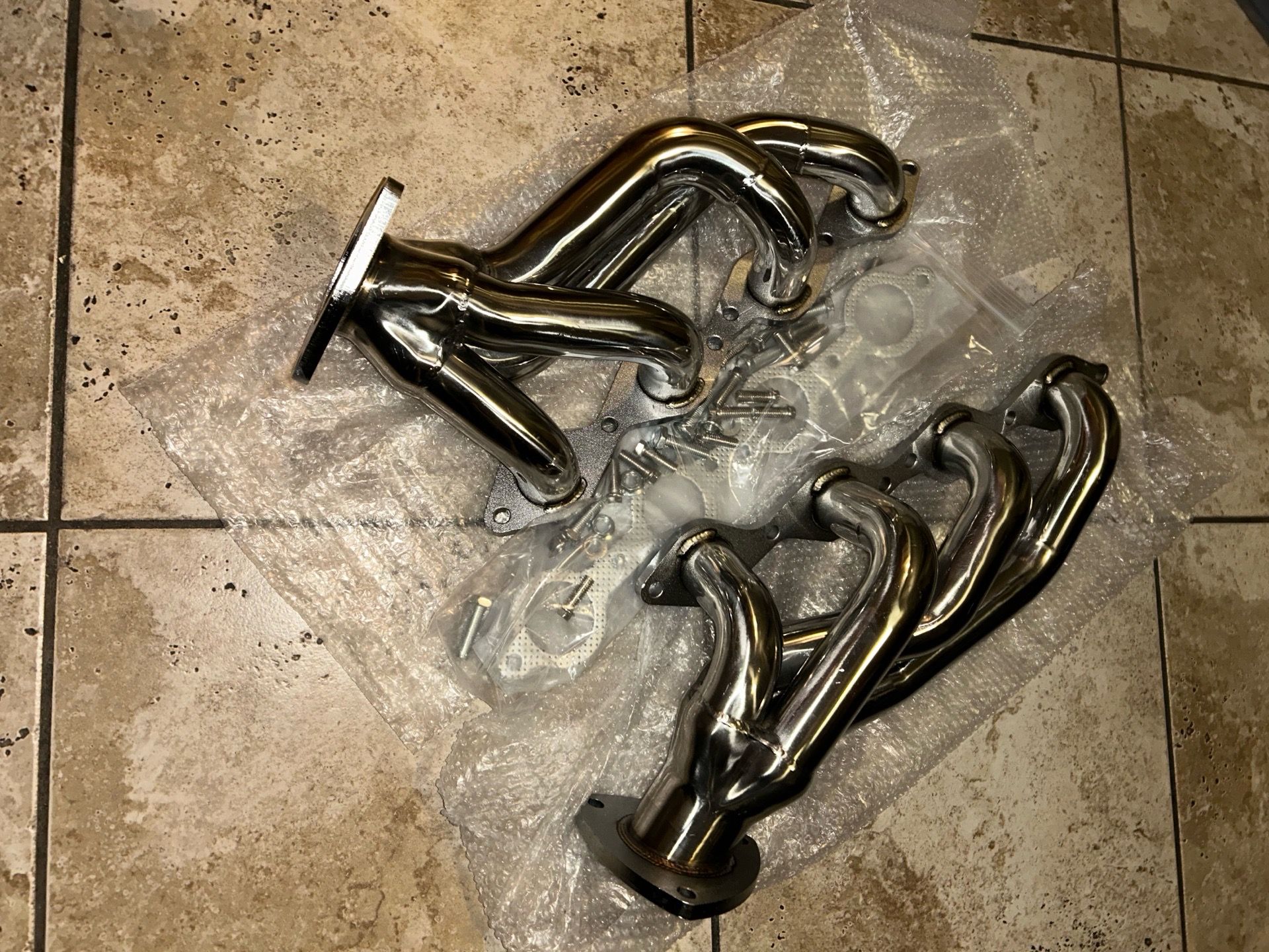 Headers 99-06 gmc Sierra Yukon Chevy Silverado Tahoe (brand new)