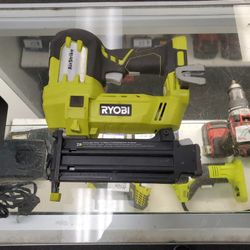 Ryobi 18 Guage Brad Nail Gun With Battery And Charger 