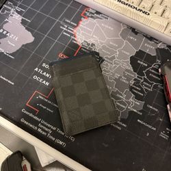 Authentic LV Louie vutton Card Holder Men
