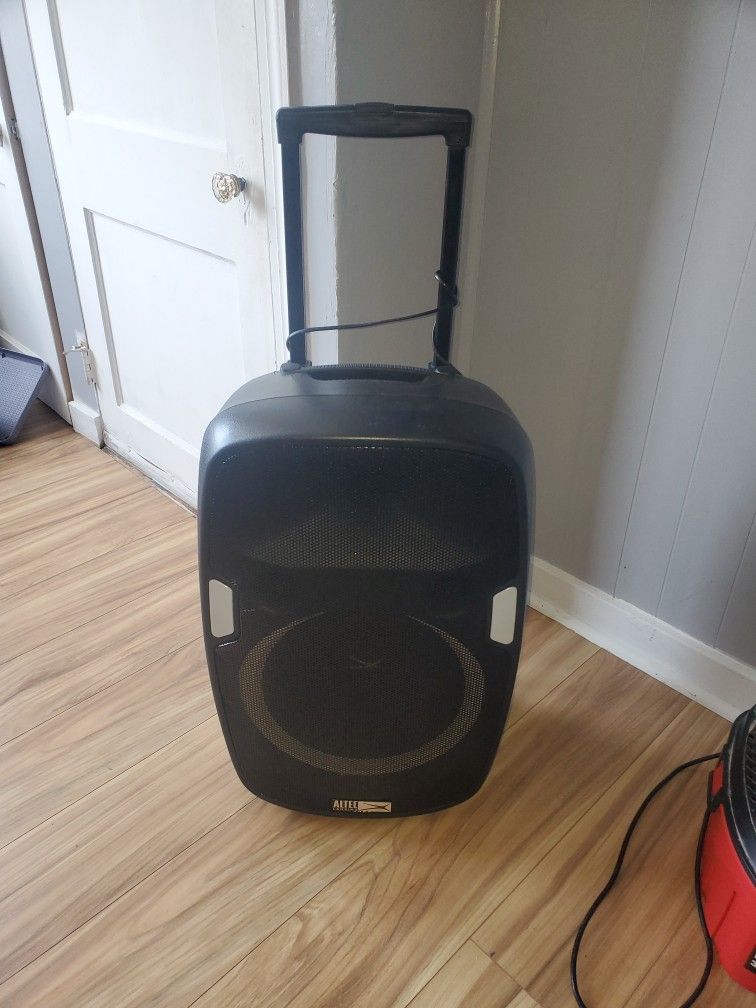 Altec Lansing SoundRover Wireless Bluetooth Party Speaker