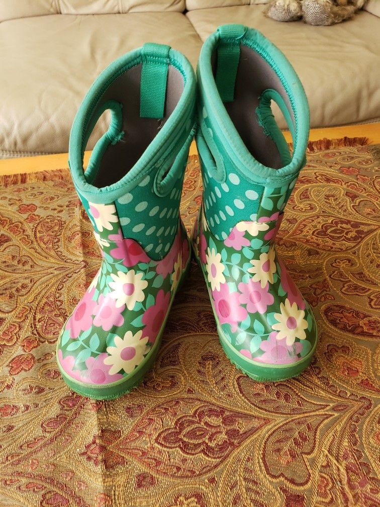 Kids Bogs Winter Boots, Size  8
