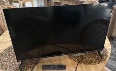 32 Inch TCL QLED TV