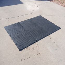 Gym Flooring. 1/2in thick, 24"x24"