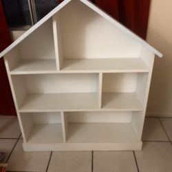 Bookshelf/doll house