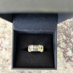 Men’s 14K White & Yellow Gold Ring with 5 Diamonds – Size 8.75