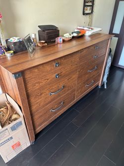 Free dresser