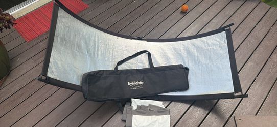 Eyelighter reflector by Westcott