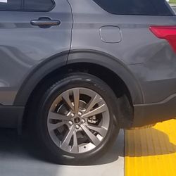 Ford Explorer OEM 20's