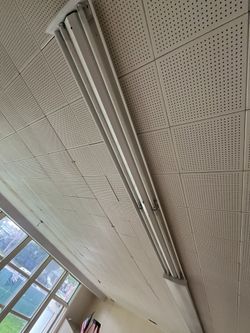 Fluorescent Lights With Bulbs