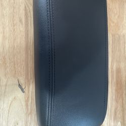 Genuine OEM 2002-2009 GMC Envoy Denali Center Console Armrest Lid - Leather