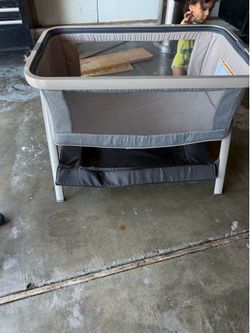 Monbebe Bedside Bassinet / Co-Sleeper