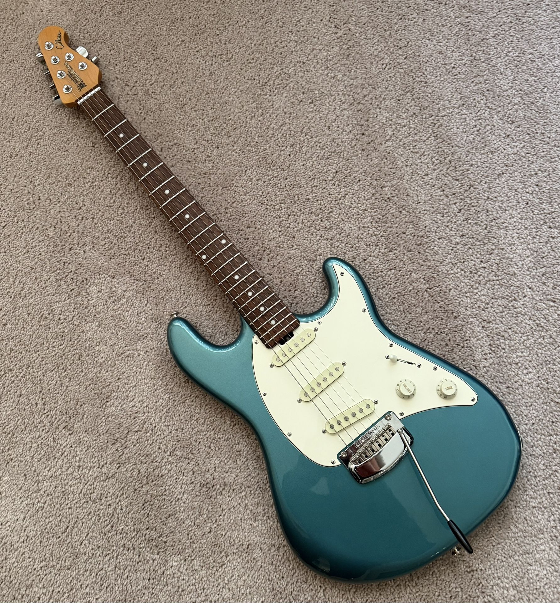 Music Man Cutlass SSS