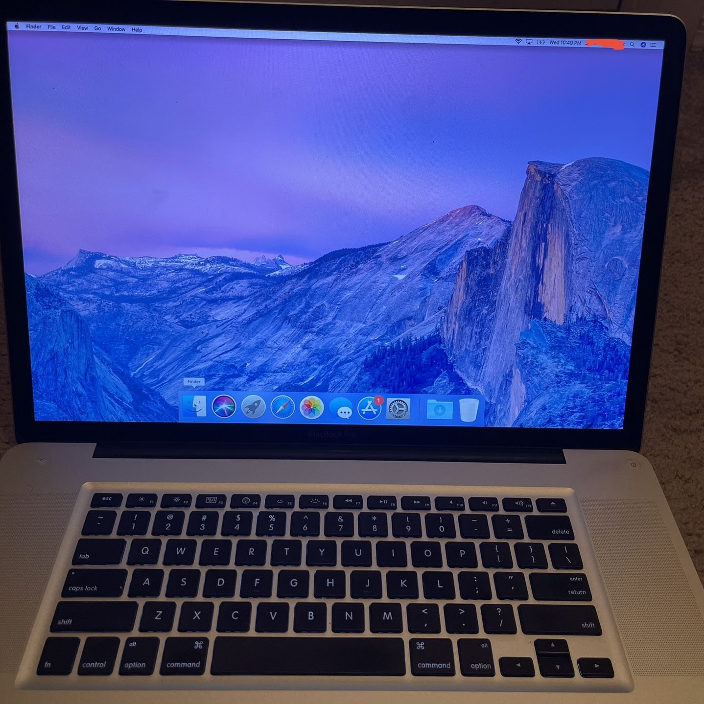 MacBook Pro 17 Inch 2011 (Needs A logic Board )