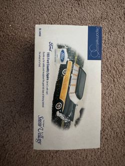 Department 56 Snow Village 1955 Ford Country Squire