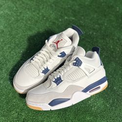 NIKE AIR JORDAN 4 SB MIDNIGHT NAVY SIZE 9M