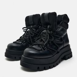 ZARA LACE UP LUG SOLE ANKLE BOOTS