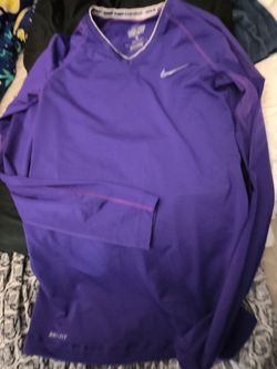 $5 NIKE PRO COMBAT DEI-FIT SIZE MEDIUM