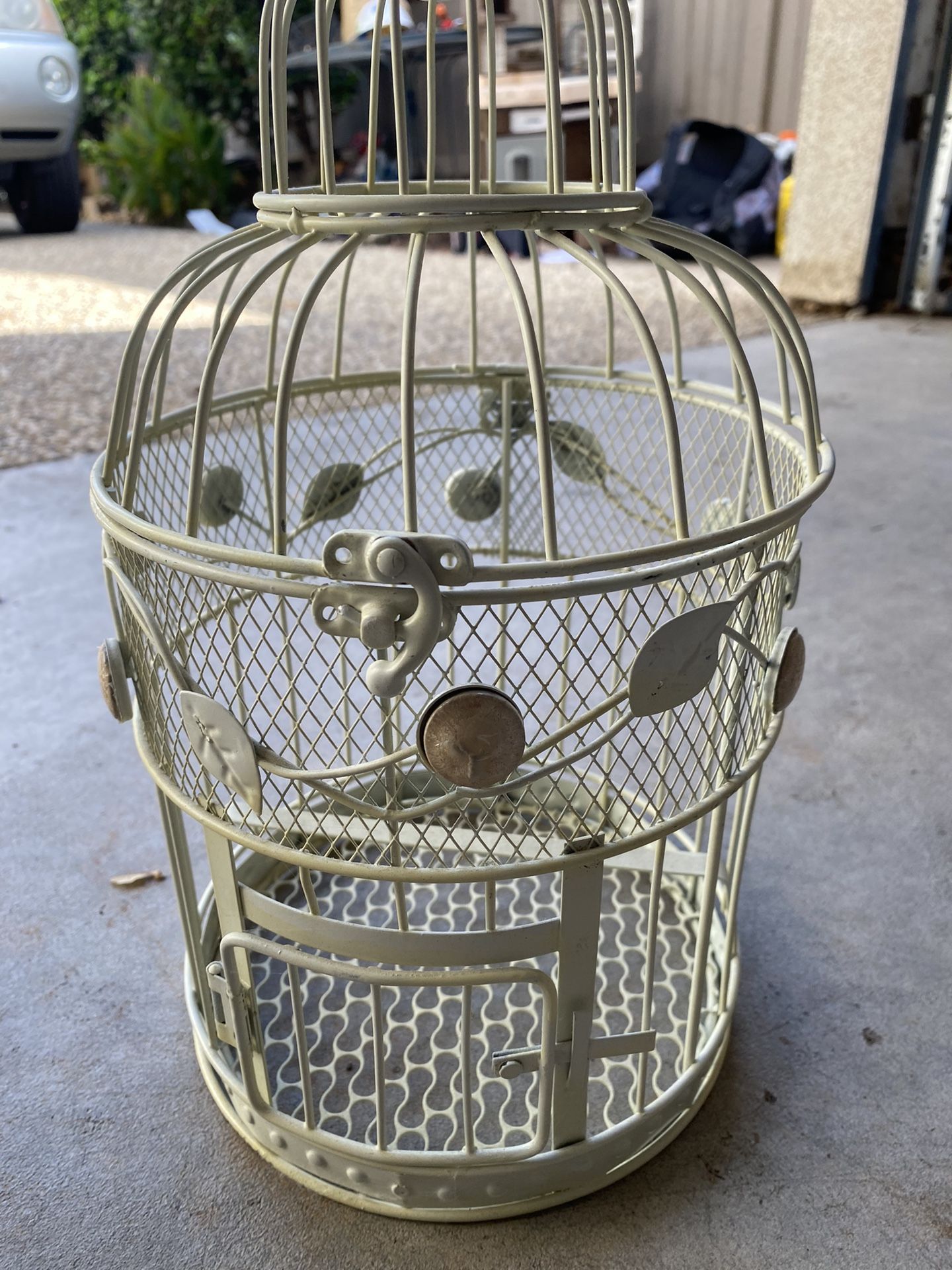 Excellent Condition - Bird Cage