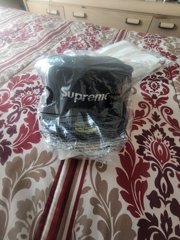 Supreme Bogo Fitted Mesh Cap