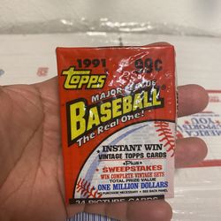 1991 Topps Baseball 34 Card Pack. 