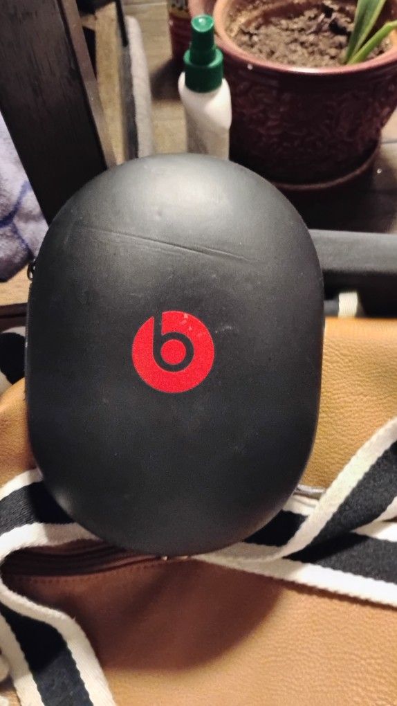BEATS AUDIO HEADPHONES $100