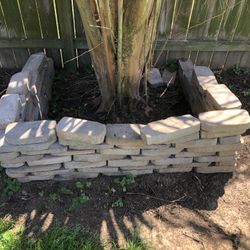 Stone Landscaping Pavers (approx 120-150)