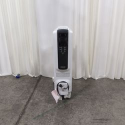 DeLonghi White Oil-Filled Radiator with Digital Controls