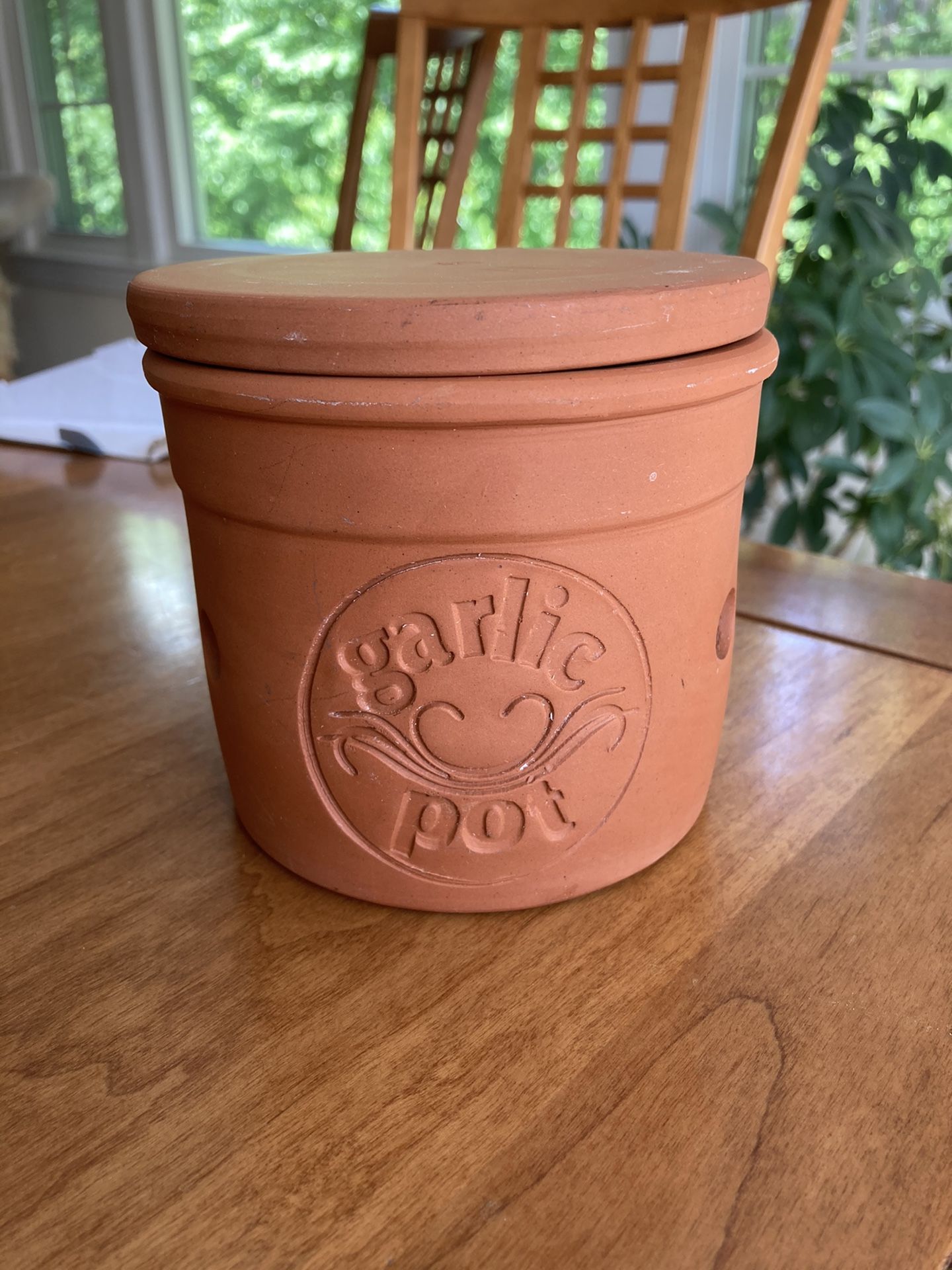 Terra-cotta “Garlic Pot” Storage Jar