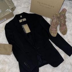 Black Burberry Blazer 🖤