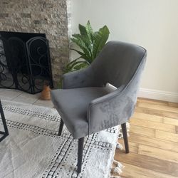 Velvet Barrel Accent Chair Excellent Condition 