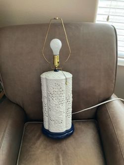 Table lamp