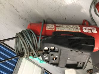 AIR COMPRESSOR WITH LONG HOSE