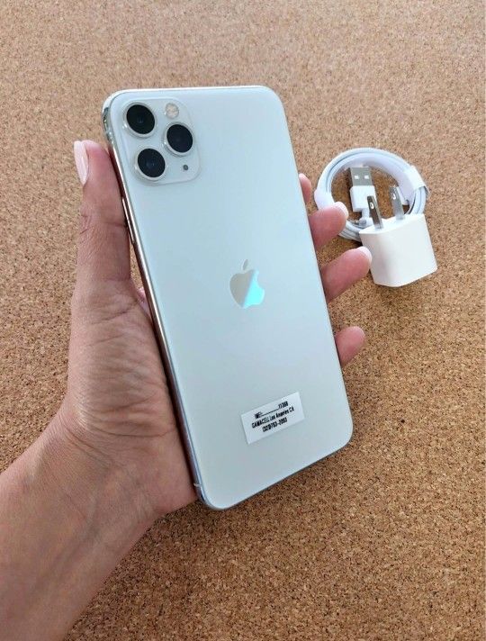 iPhone 11 Pro Max, Factory Unlocked, Excellent Condition, Like New