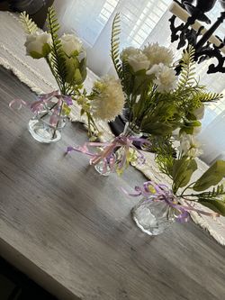3 1/2” Vase With Flowers …