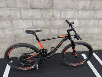 Giant Anthem Mountain Bike 29er