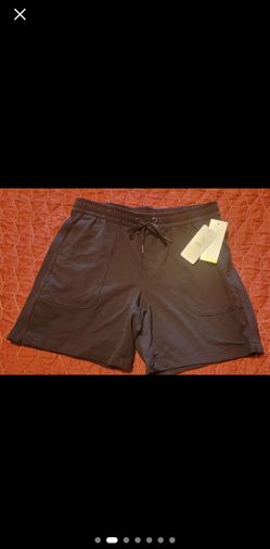 Athlux Women’s shorts Medium new