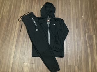 Nike Sweatsuit 