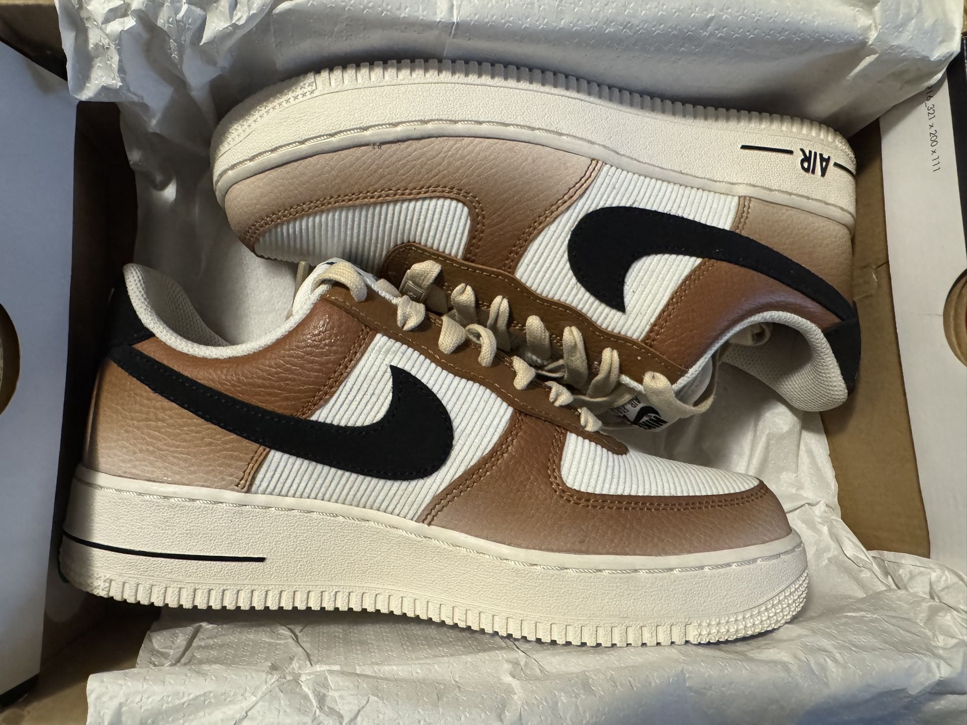 Nike Premium Air Force 1s(Mushrooms) (8 In Women) BRAND NEW (FIRM ON PRICE)