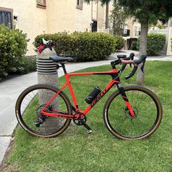 Giant TCX - Cyclocross, Gravel & Road Bike