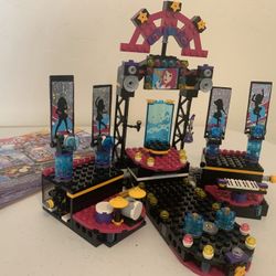 LEGO Friends Pop Star Stage (set 41105)