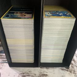 Pokémon Trading Cards Bulk About 1,000 Cards