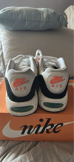 Nike sneakers size 8